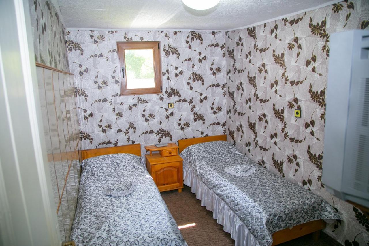Holiday Home Lyubovo Gabrovo Exterior photo