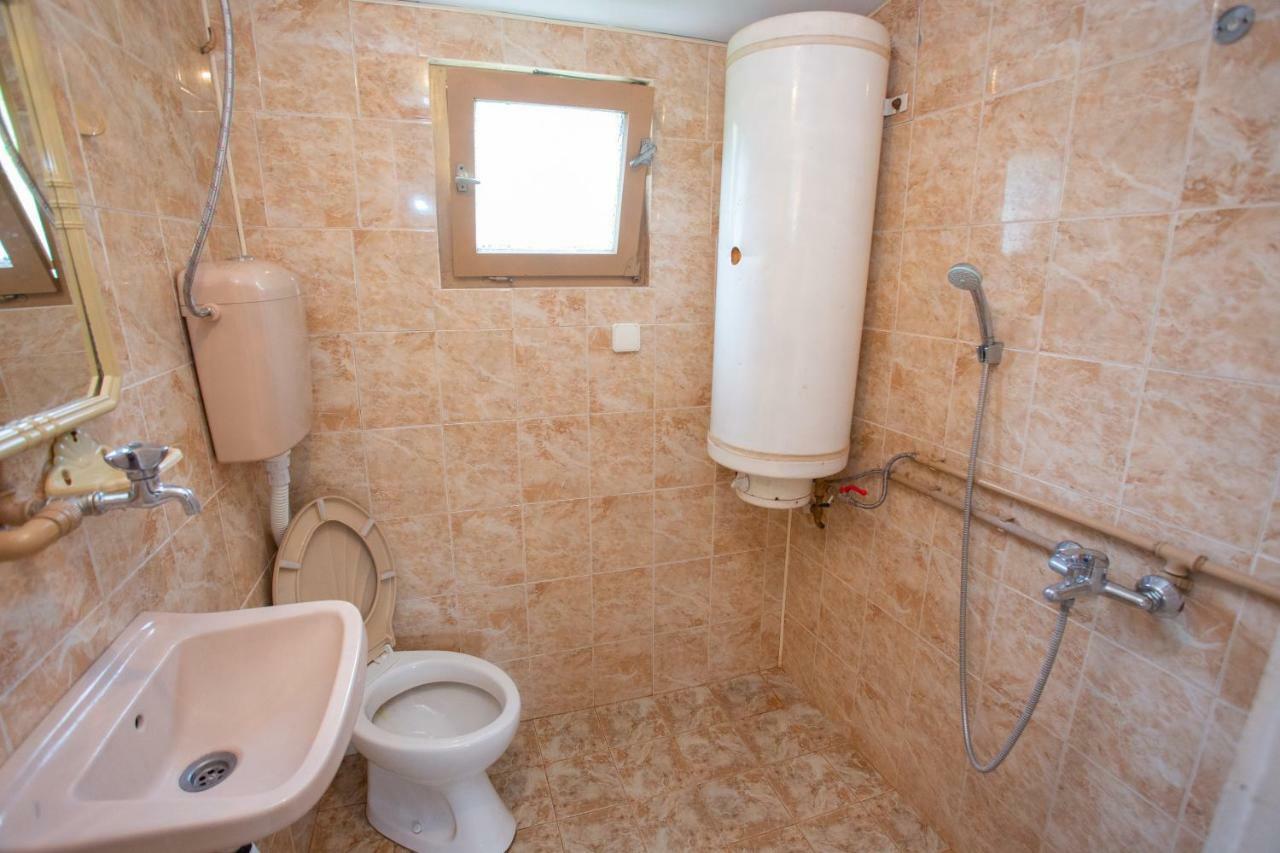 Holiday Home Lyubovo Gabrovo Exterior photo